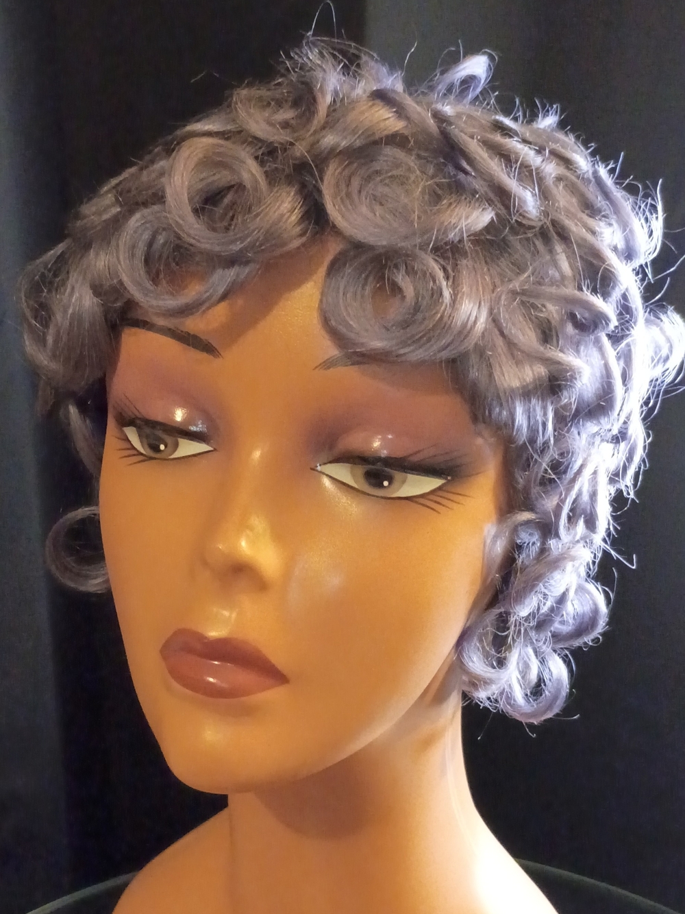 Womenβs Short Curly Synthetic Wig in Gray - Stylish Everyday Look